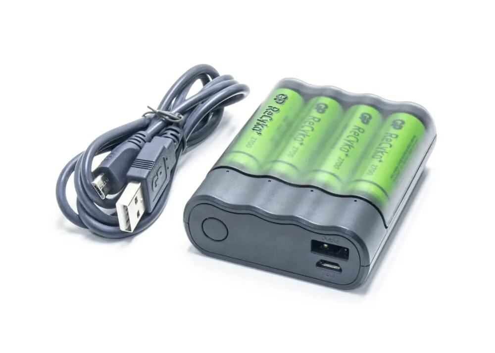 USB Şarj Cihazı ve 4 x AA Şarj Edilebilir Pil