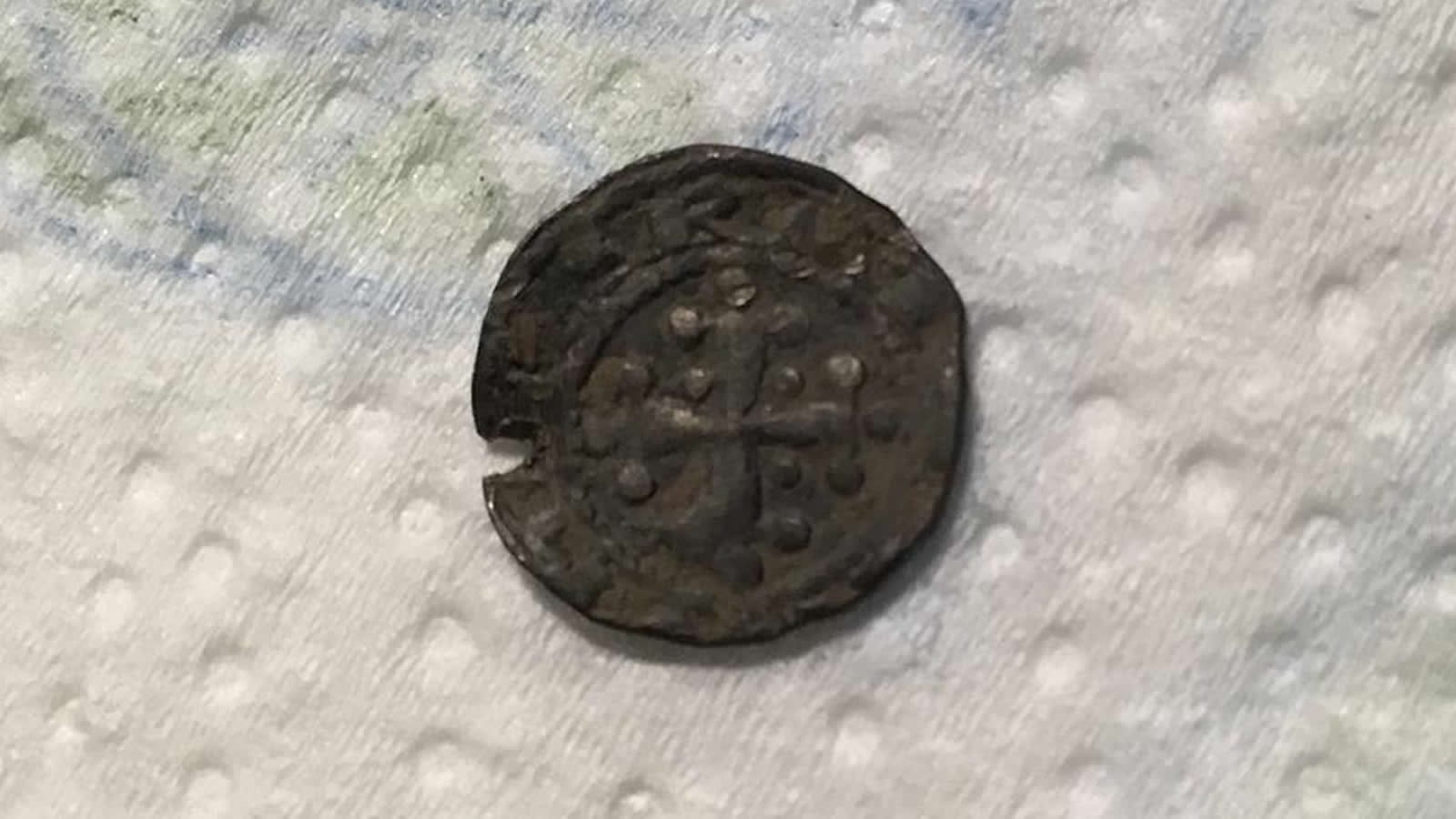 Gümüş parayı (12 mm) bu hafta sonu buldum