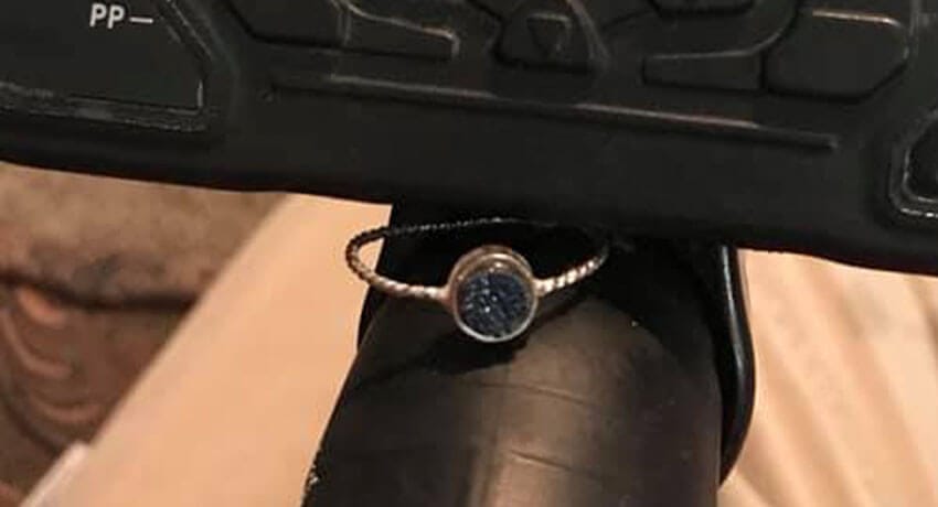 Kruzer Dedektör Yüzükleri Benim Kadar Seviyor