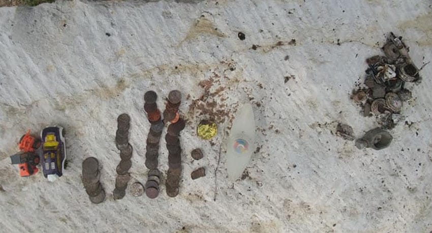 Parkta Bulduğum Değerli Değersiz Karışık Objeler