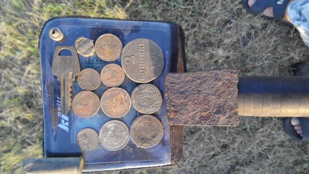 Toprağın Sessiz Hikayesi: Bir Metal Detektörü Macerasının Hasadı