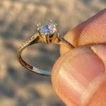 Zirkon taşlı tektaş yüzük - Anfibio dedektör ile plajda bulundu